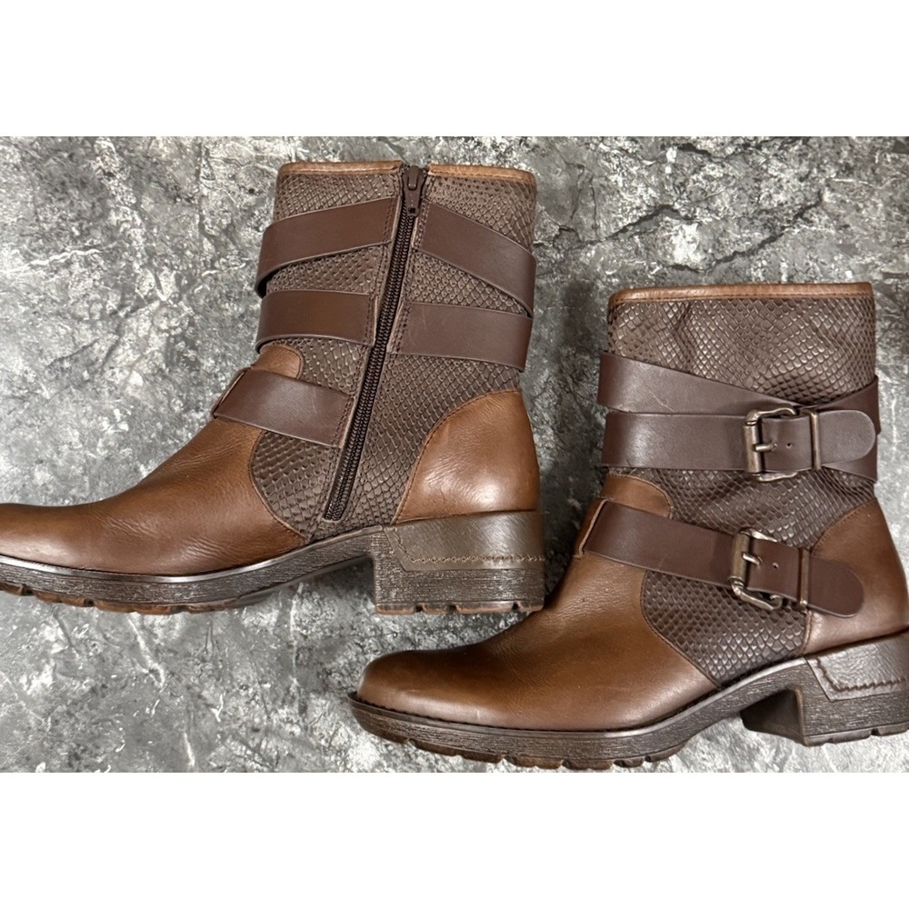 Sofft Aldina Womens Leather Buckle Moto Boots Snake Embossed Side Zip Brown Sz 9